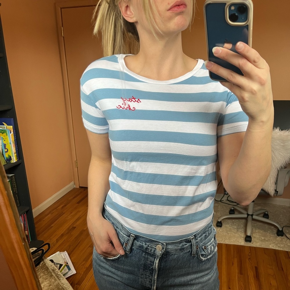 chic striped tee